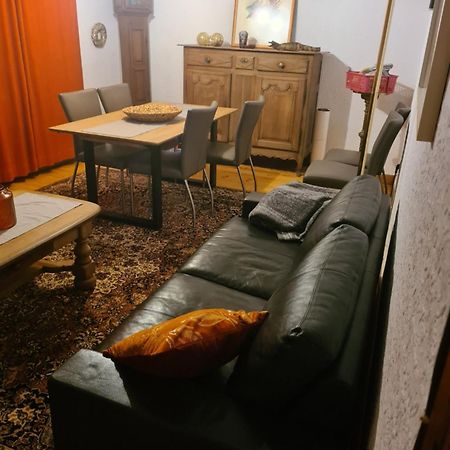 Haus Paesch Nahe See Mit Beheiztem Whirlpool/Sauna Бутгенбах Екстериор снимка