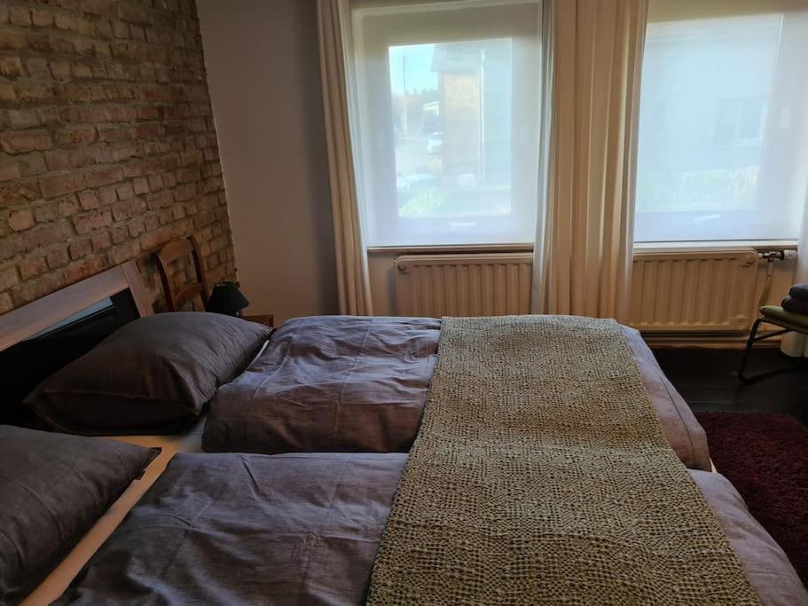 Haus Paesch Nahe See Mit Beheiztem Whirlpool/Sauna Бутгенбах Екстериор снимка