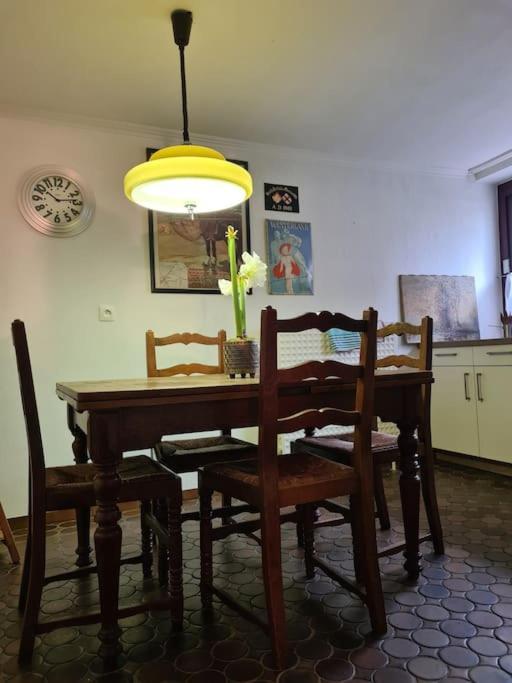 Haus Paesch Nahe See Mit Beheiztem Whirlpool/Sauna Бутгенбах Екстериор снимка